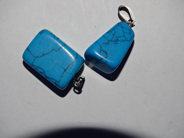 Synthetic Turquoise Pendant   Mid Turquoise