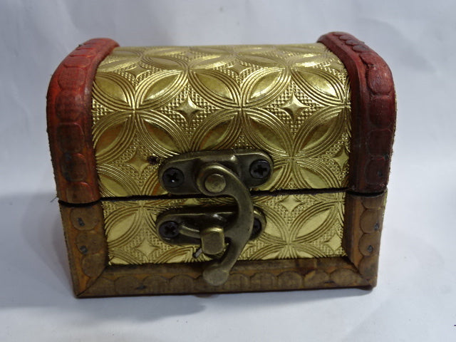 'Lucky Treasure Trove'  Handmade Antique Look Box With 25 Crystals