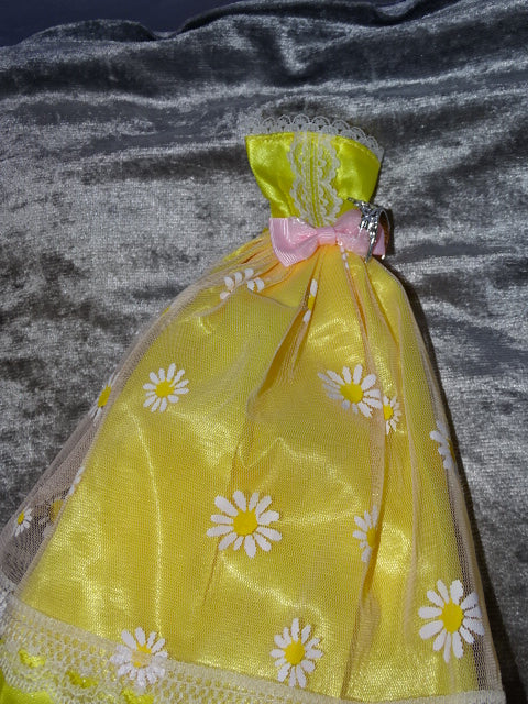 30 cm Plastic Doll  'Princess Dresses' (x4)  and 'Tiaras'(x4)  (Will Fit Barbie Sized Dolls)