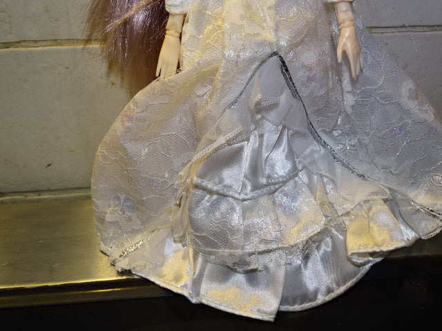 Victorian Style Wedding Dress for 30 cm Ball Joint Doll  (Will Fit Barbie)