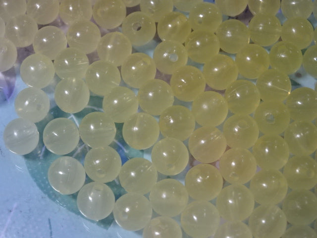 Marigold Yellow    UV / Sunlight Colour Change Acrylic Beads  8mm