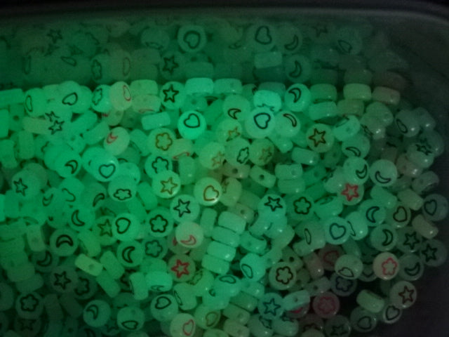 Oval Shaped Acrylic Glow In The Dark Beads   7 x 3 x 5mm  Random Mix