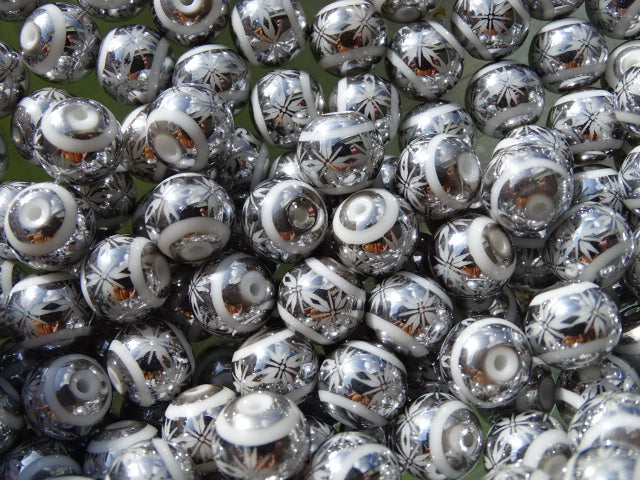 Silver flower print 10mm beads