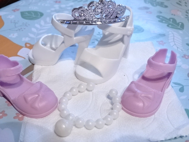 'Phobe'  60cm Jointed Plastic Princess Doll with Outfits and Accessories