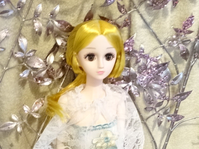 'Jayde'  60cm  Jointed Plastic Fashion Doll plus Accessories