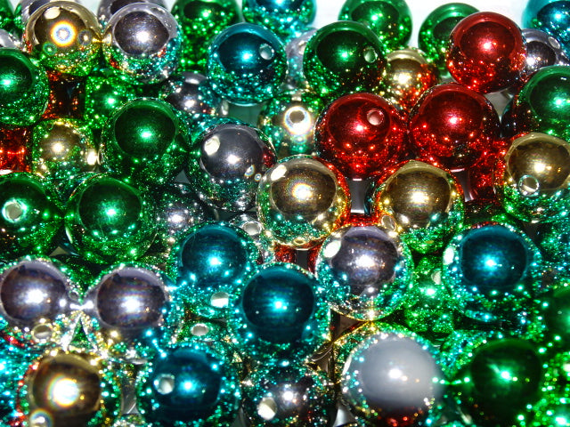 'Deck The Balls'  16mm Acrylic  Christmas Bauble Theme Metallic Plated Beads   Random Mix