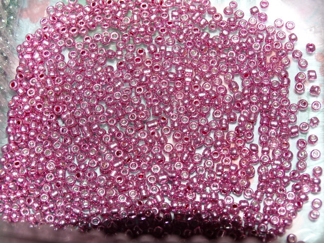 Metallic Rose Pink 2mm Glass Seed Beads