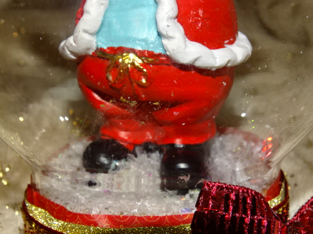 Handmade Diorama of 'Happy Santa Claus' in Glass Dome/Jar