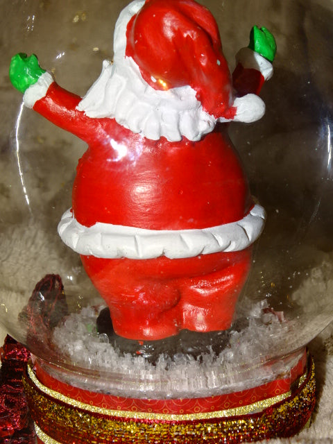 Handmade Diorama of 'Happy Santa Claus' in Glass Dome/Jar