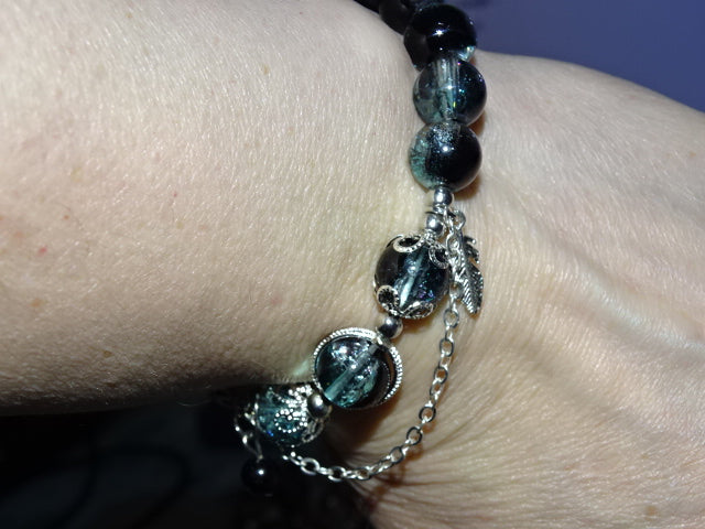 Crackle Glass Bead  and Charm Elastic Bracelets