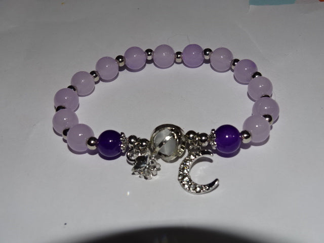 Crackle Glass Bead  and Charm Elastic Bracelets