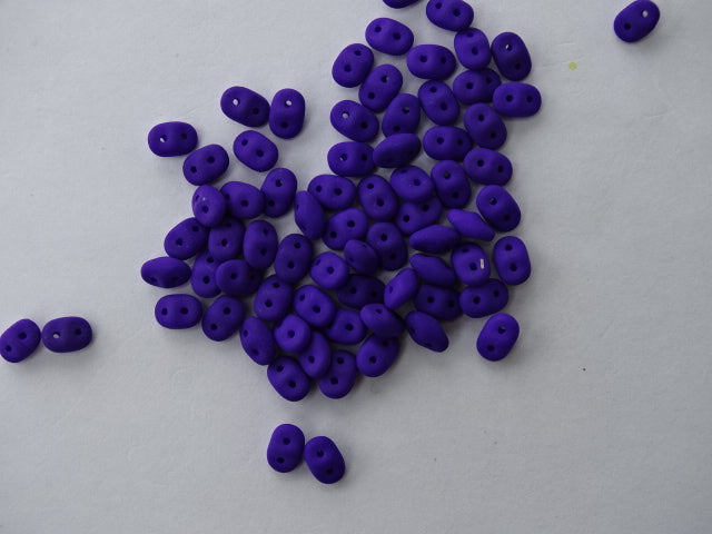 Matte purple Superduo bead