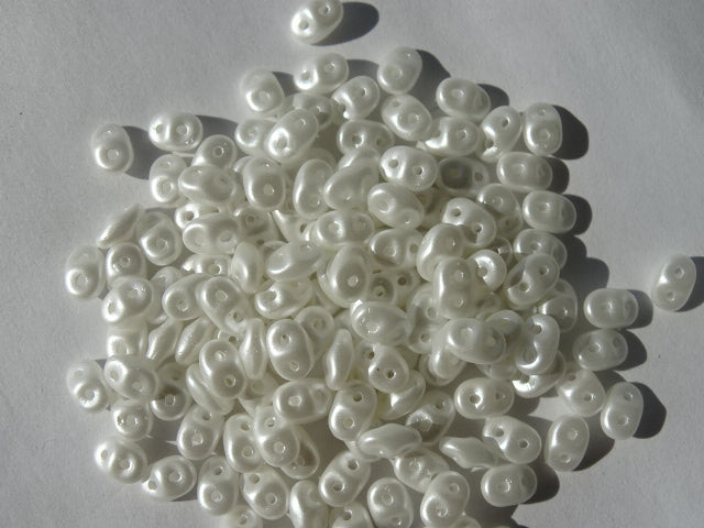 Matubo Superduo Beads Pastel White Alabaster