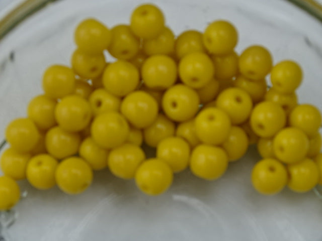 'Custard'  6mm Imitation Jade Beads